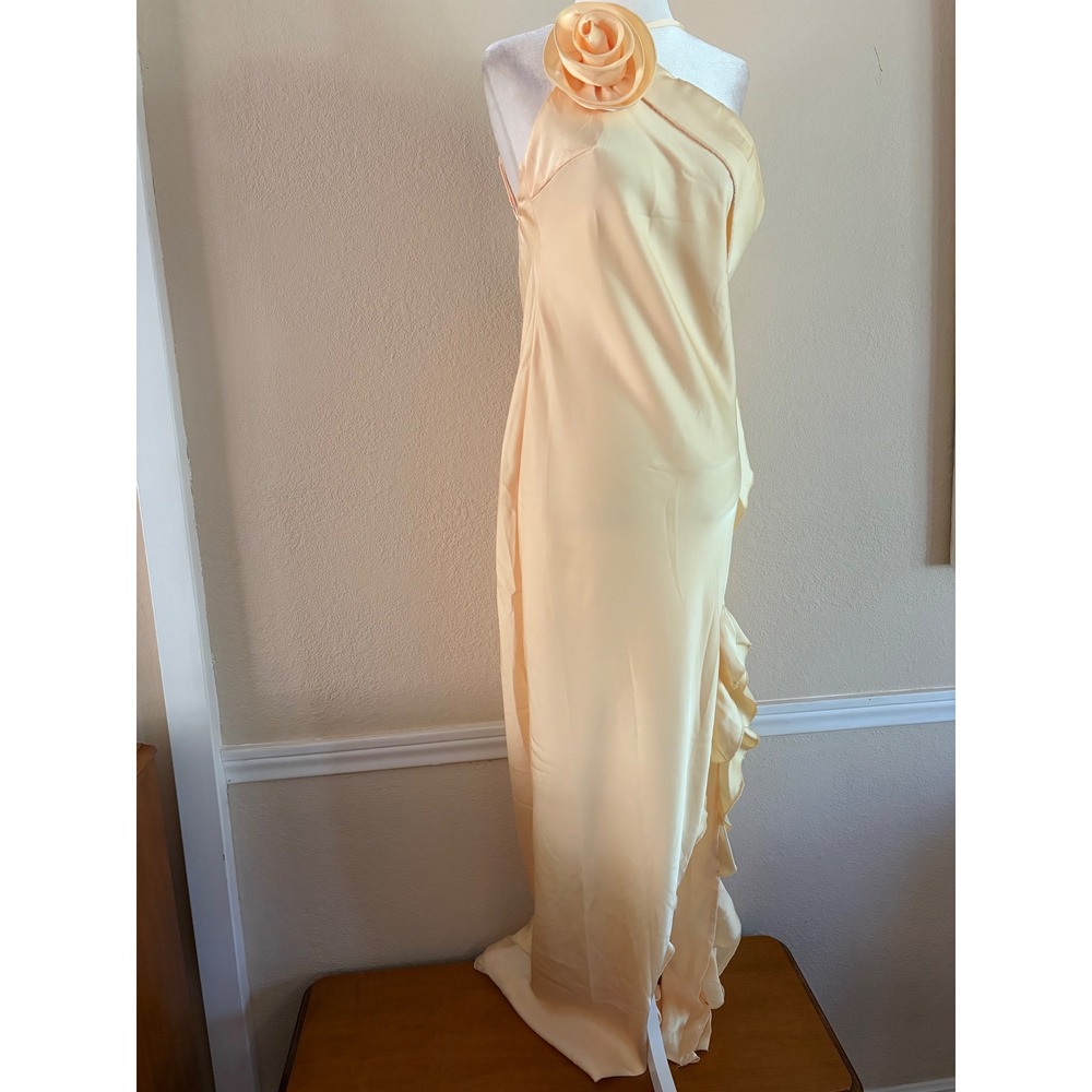 Petal & Pup Women One Shoulder Ruffle Maxi Dress Yellow Floral Rosette Size L - Picture 2 of 13